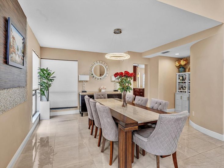 Dining room, Interior, Pendant Lights, Recessed Lighting
