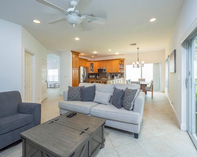Chandelier, Dining room, Interior, Kitchen, Living room, Recessed Lighting, Stainless Steel Appliances