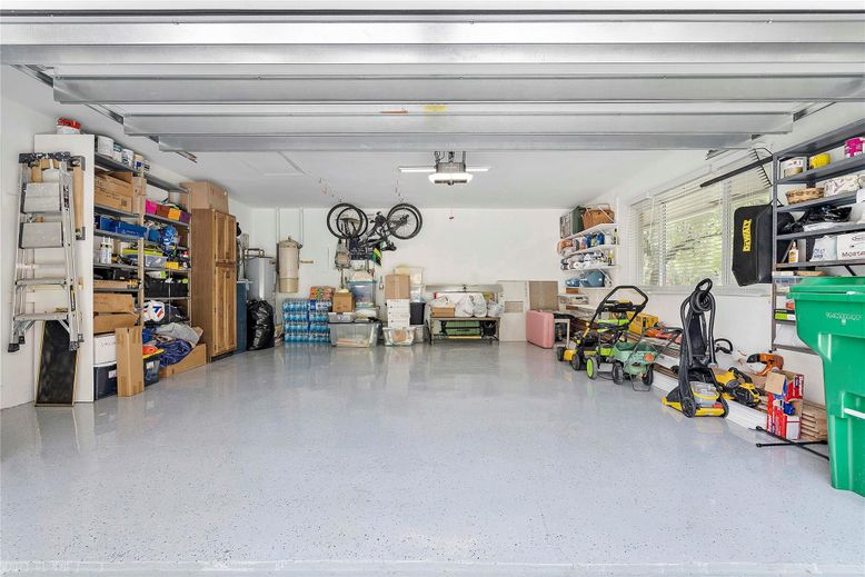 Garage, Interior