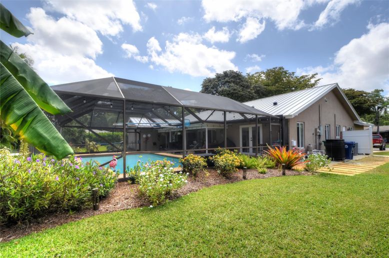 Backyard, Exterior, Pool