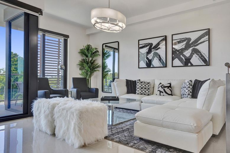 Interior, Living room, Pendant Lights