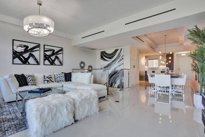 Dining room, Interior, Living room, Pendant Lights