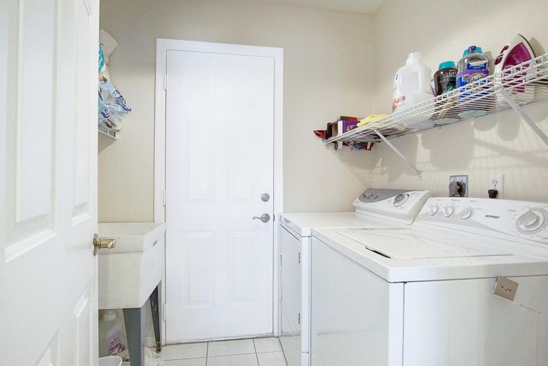 Interior, Washer
