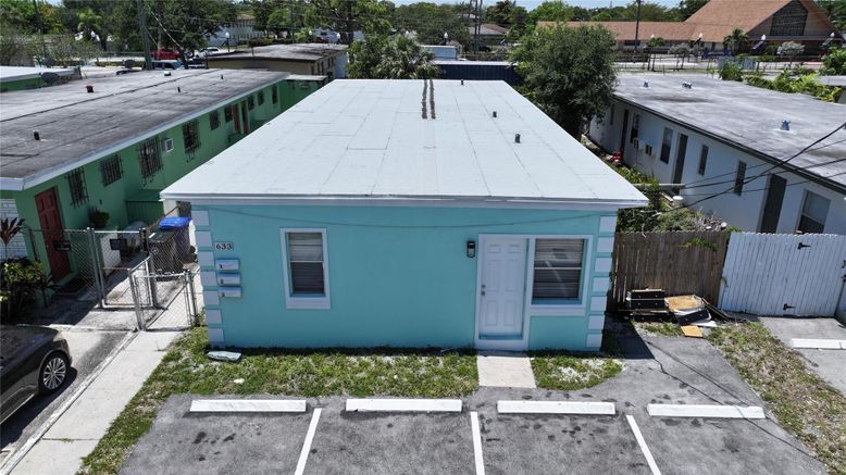 Exterior, Drone