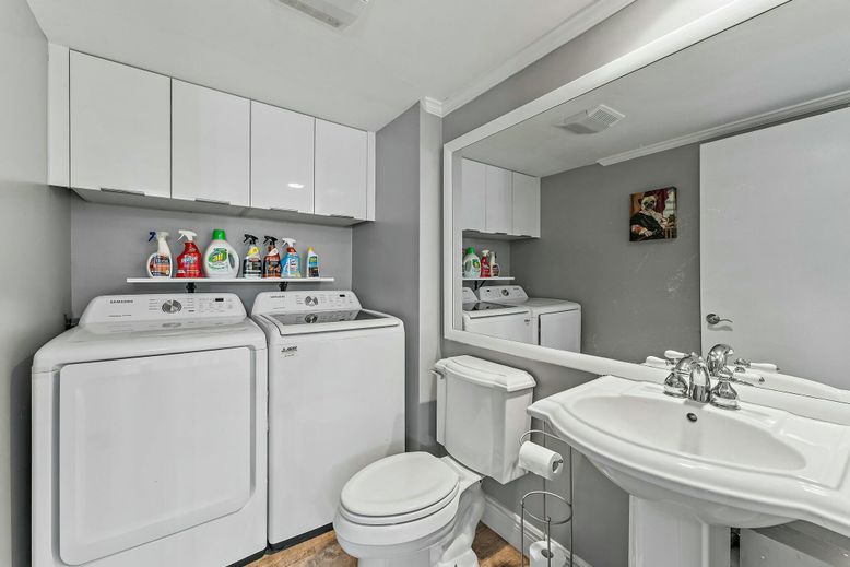 Interior, Washer, Wood Texture Flooring