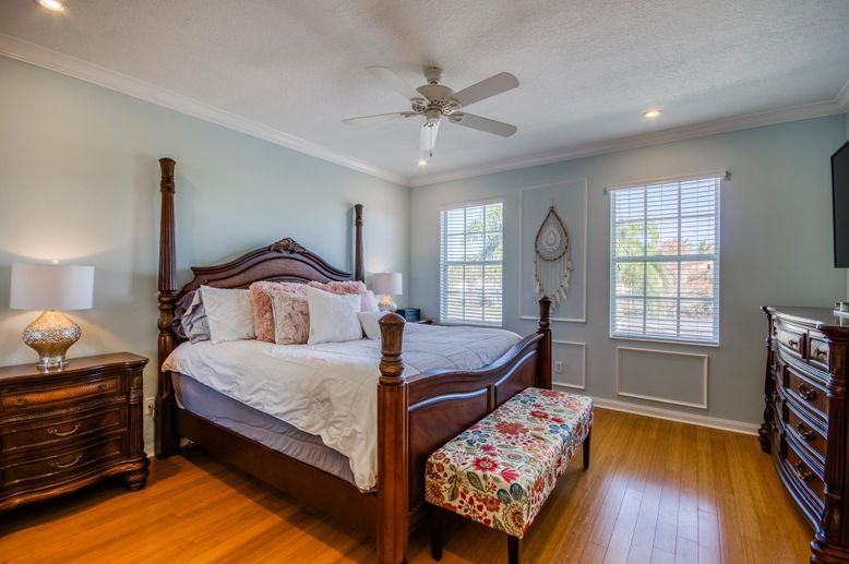 Bedroom, Interior, Recessed Lighting, Wood Texture Flooring