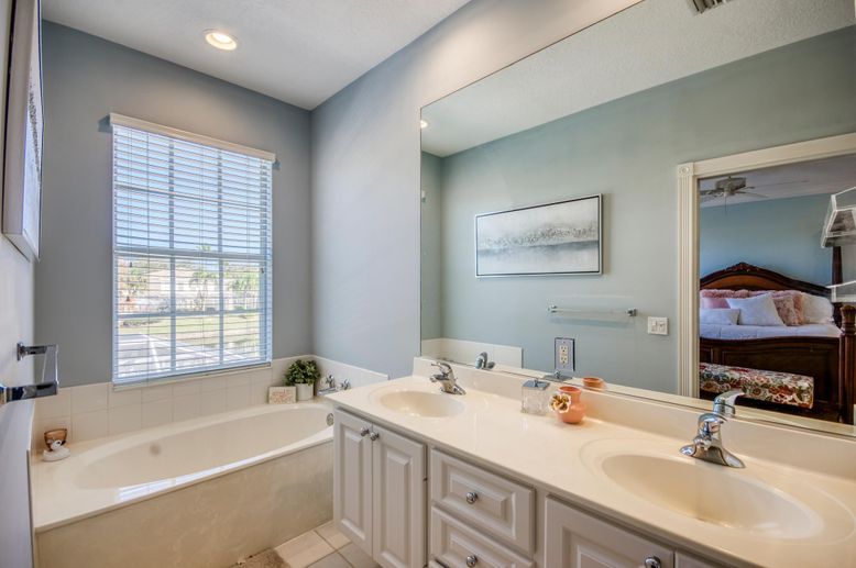 Bathroom, Bedroom, Dual Sink Vanities, Interior, Recessed Lighting