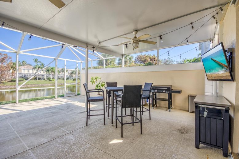 Dining room, Glass Ceilings, Interior, Sun Room, Water