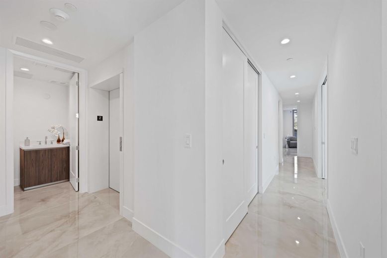 Interior, Marble, Recessed Lighting