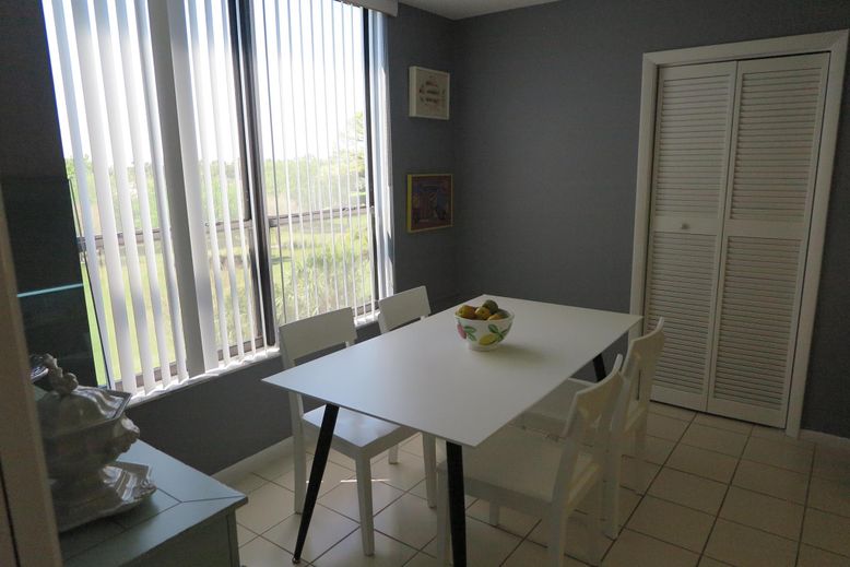 Dining room, Interior
