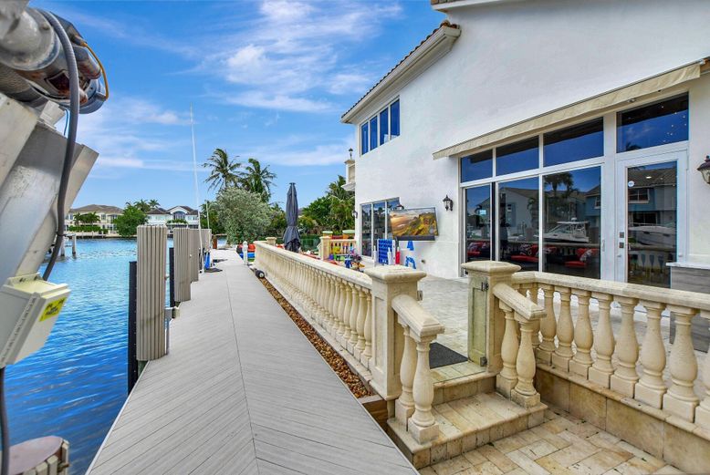 Exterior, Water