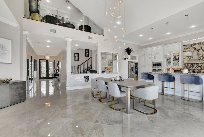 Dining room, Interior, Kitchen, Pendant Lights, Recessed Lighting