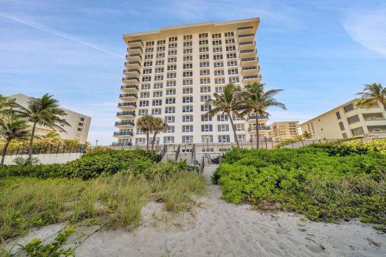 Exterior, Facade, Condo Building
