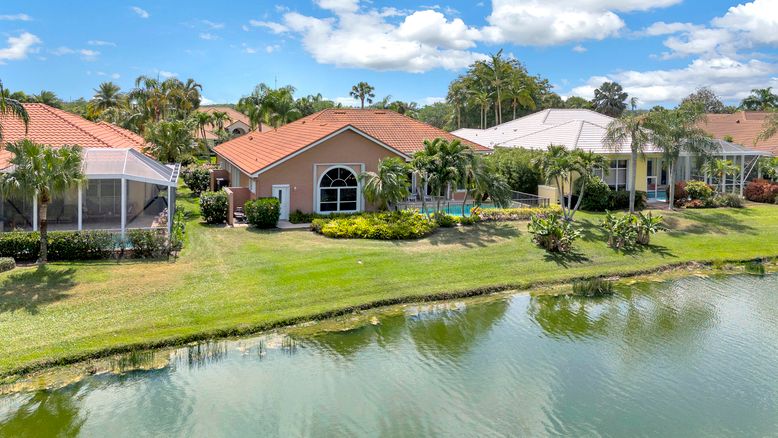 Backyard, Exterior, Lake