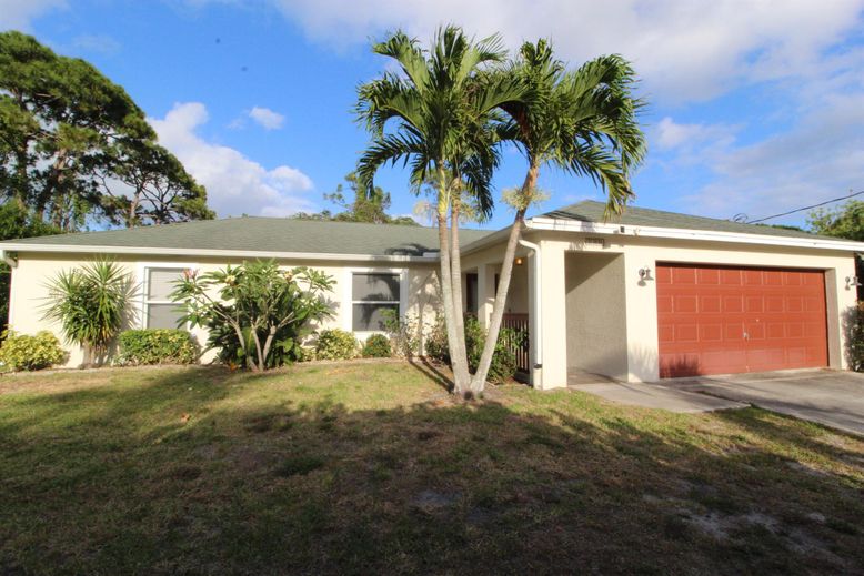 Attached, Backyard, Exterior, Facade, Ranch