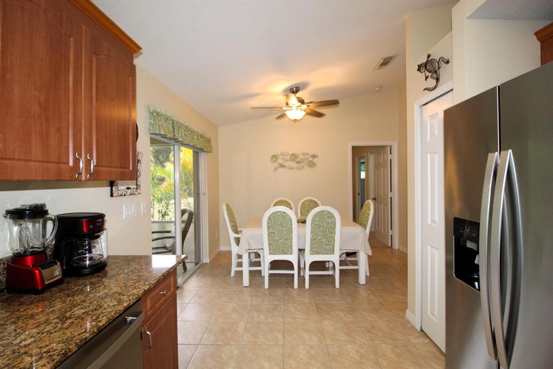 Dining room, Interior, Kitchen