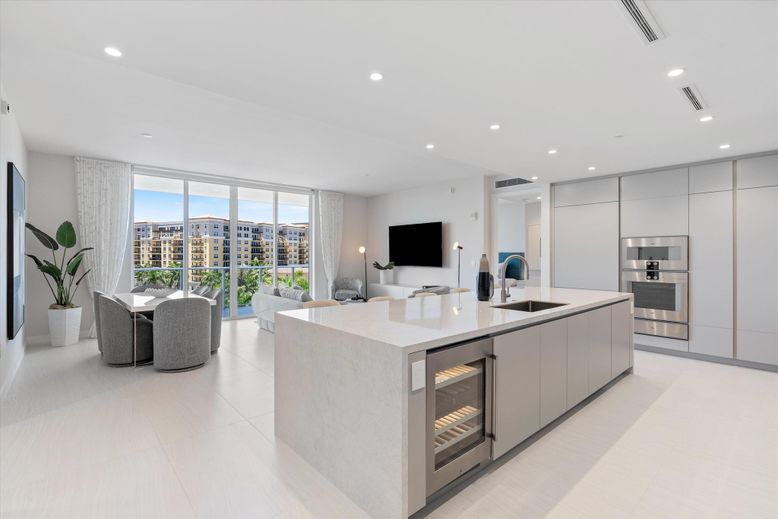 Interior, Kitchen, Living room, Recessed Lighting, Stainless Steel Appliances