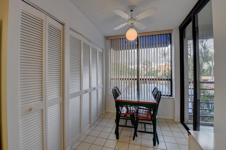 Dining room, Interior