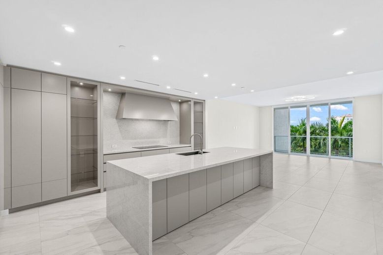 Interior, Kitchen, Marble, Recessed Lighting
