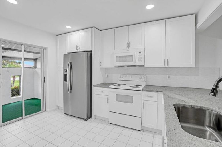 Interior, Kitchen, Recessed Lighting