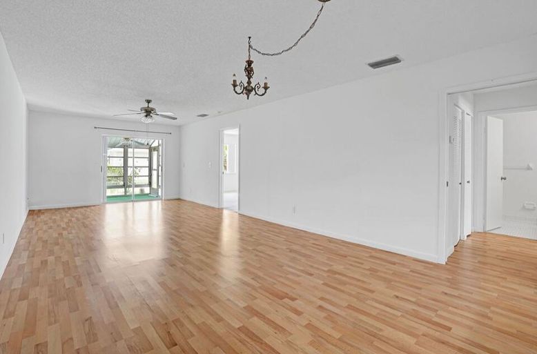 Chandelier, Empty room, Interior, Wood Texture Flooring