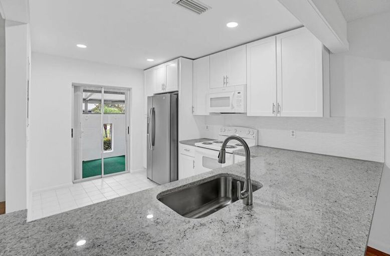 Interior, Kitchen, Recessed Lighting