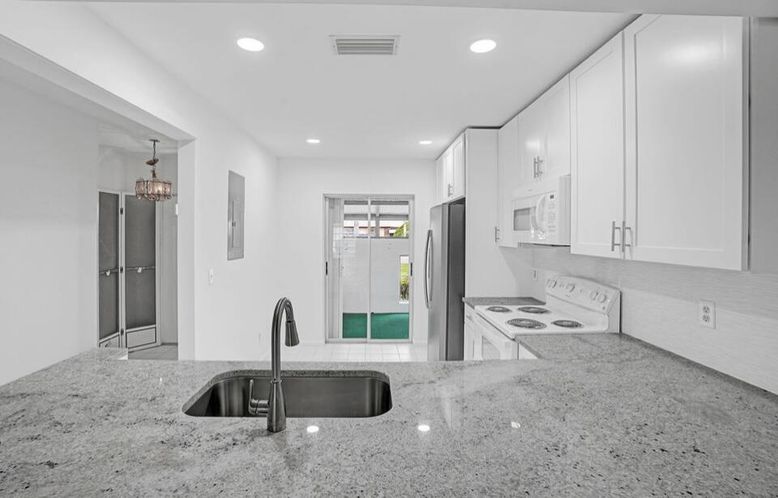 Interior, Kitchen, Pendant Lights, Recessed Lighting