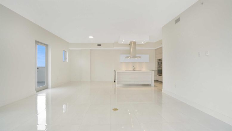Empty room, Interior, Kitchen, Recessed Lighting
