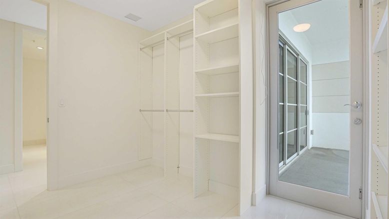 Interior, Walk-in Closets