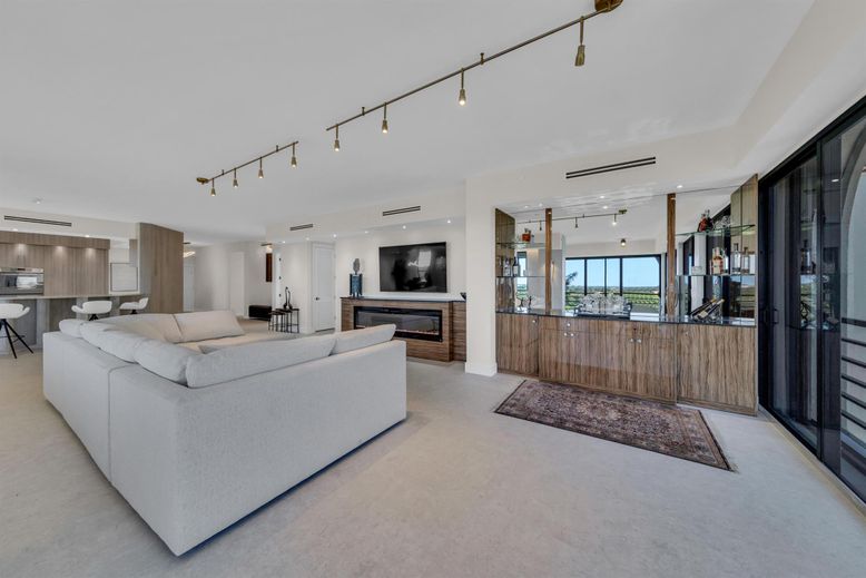 Fireplace, Interior, Living room, Recessed Lighting