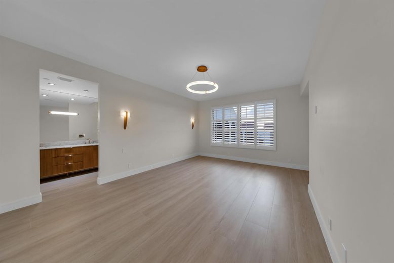 Empty room, Interior, Pendant Lights, Wood Texture Flooring
