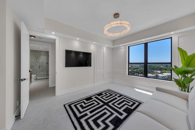 Empty room, Interior, Pendant Lights, Recessed Lighting