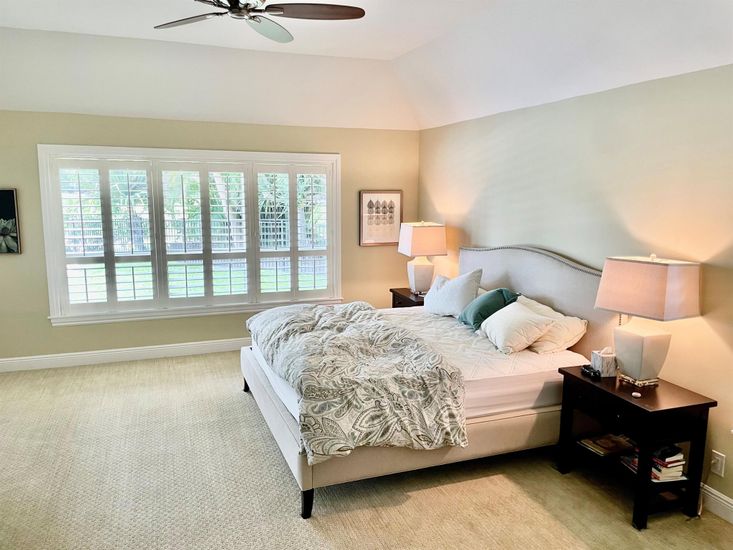 Bedroom, Interior, Water