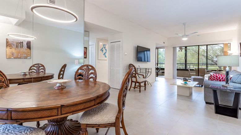 Dining room, Interior, Living room, Pendant Lights
