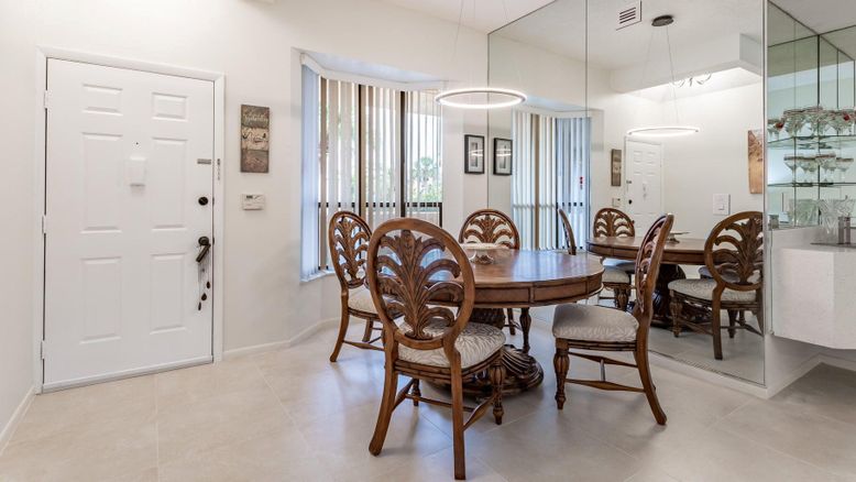 Dining room, Interior, Pendant Lights