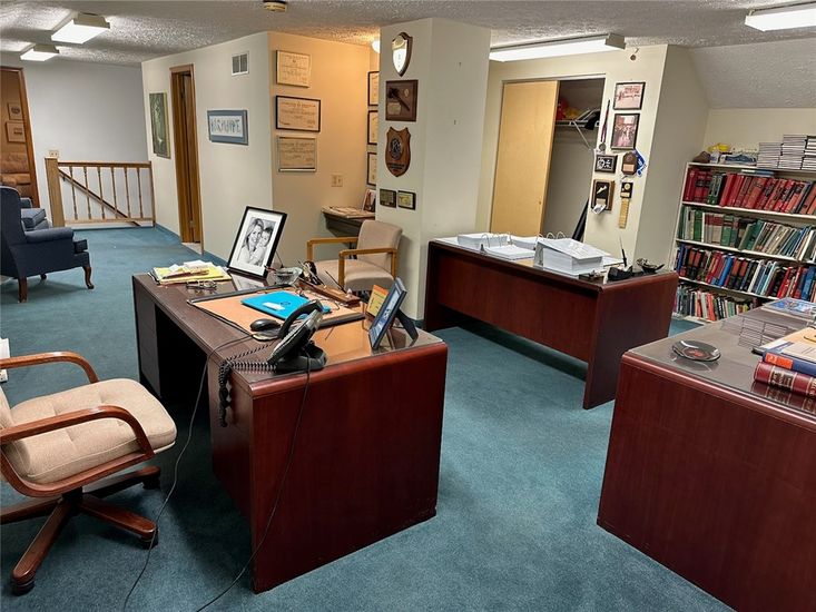 Home Office, Interior