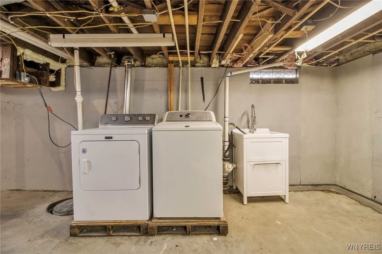 Interior, Utility Closets, Washer