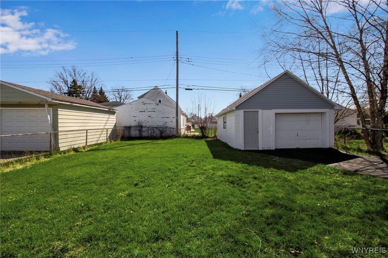 Backyard, Detached Garage, Exterior