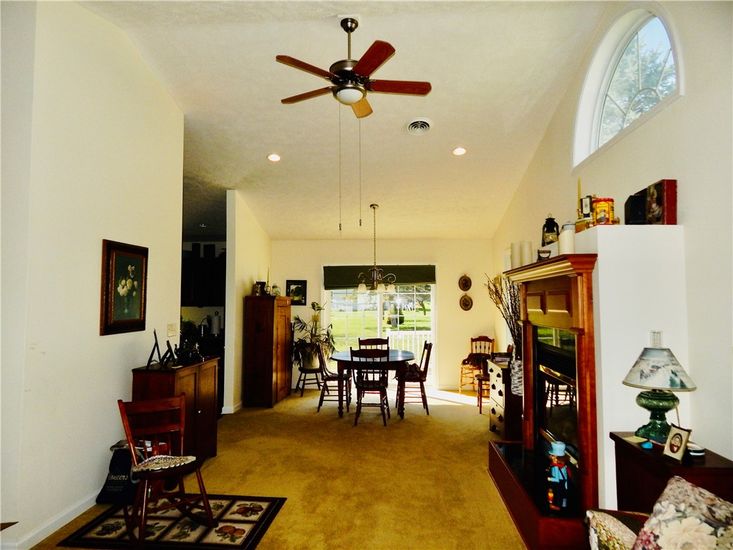 Dining room, Interior, Recessed Lighting