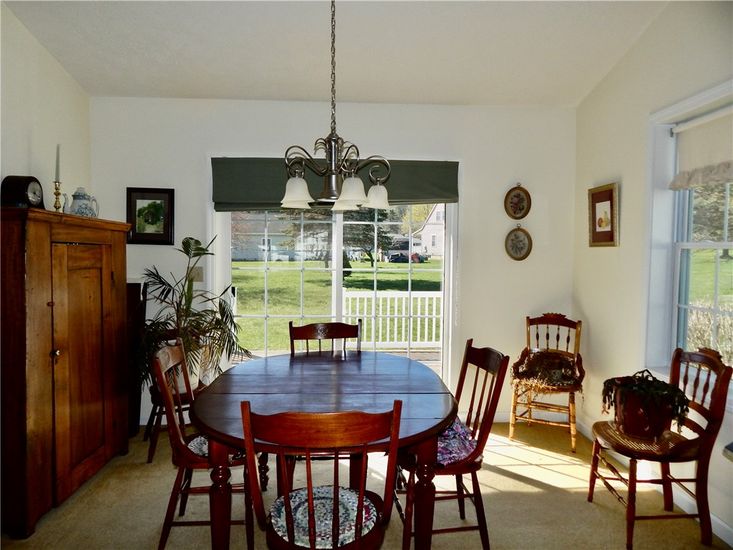 Chandelier, Dining room, Interior