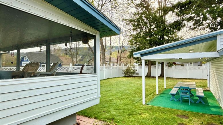 Backyard, Exterior