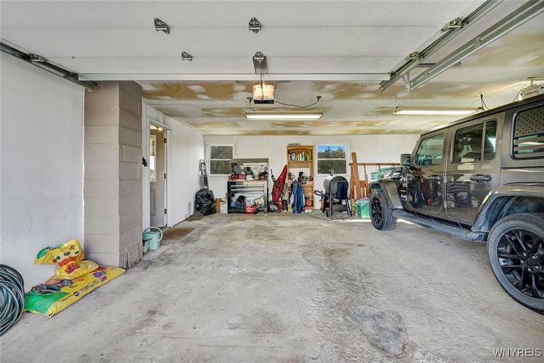 Garage, Interior, Stone Walls