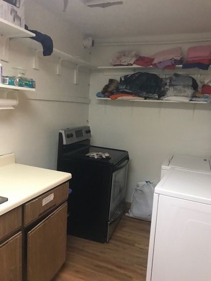 Interior, Washer, Wood Texture Flooring