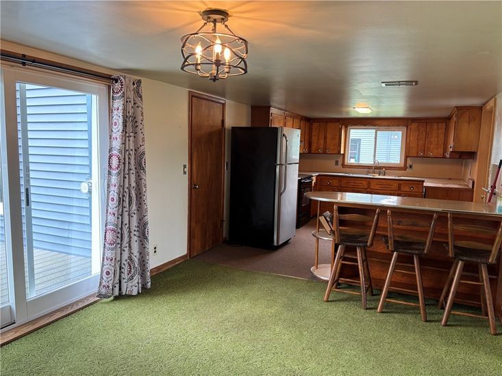 Chandelier, Interior, Kitchen
