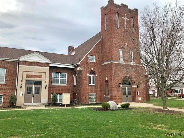 Backyard, Exterior, Facade, Brick Facade, Tudor Revival