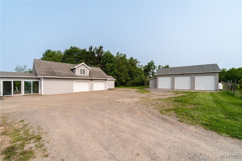 Backyard, Detached Garage, Exterior