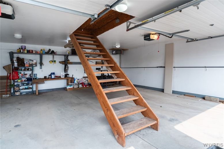 Garage, Interior