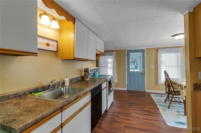Interior, Kitchen, Wood Texture Flooring
