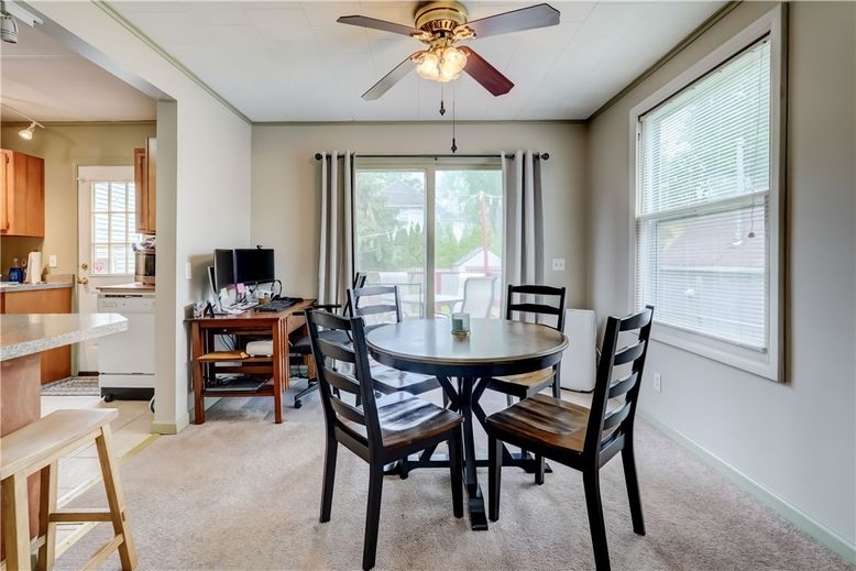 Dining room, Interior