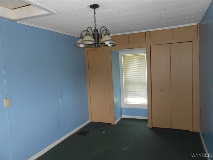 Chandelier, Empty room, Interior